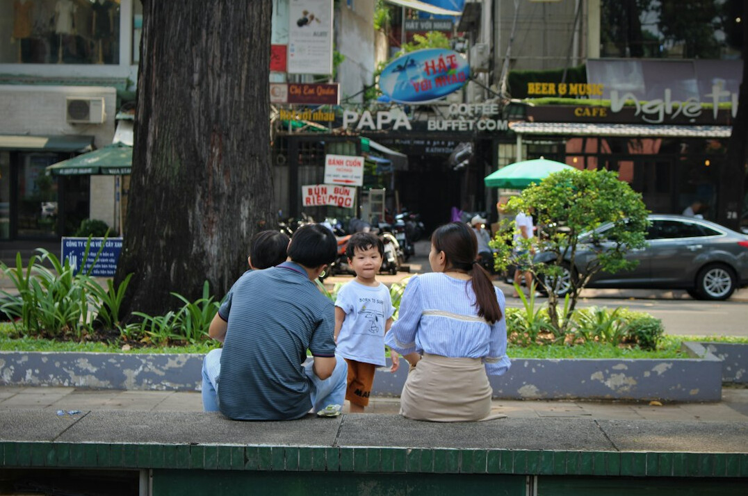 family meeting with detective
